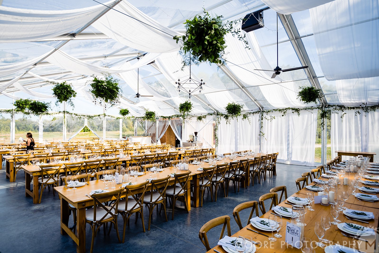 what to consider when choosing your Winnipeg Wedding Venue.