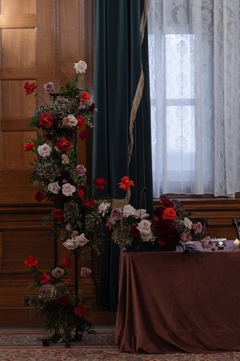 How to Maximize Your Wedding Florals