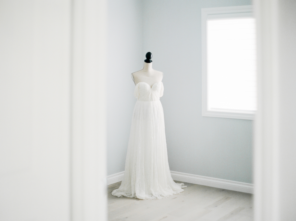 Modern hotel wedding with vintage flare by Melanie Parent Events