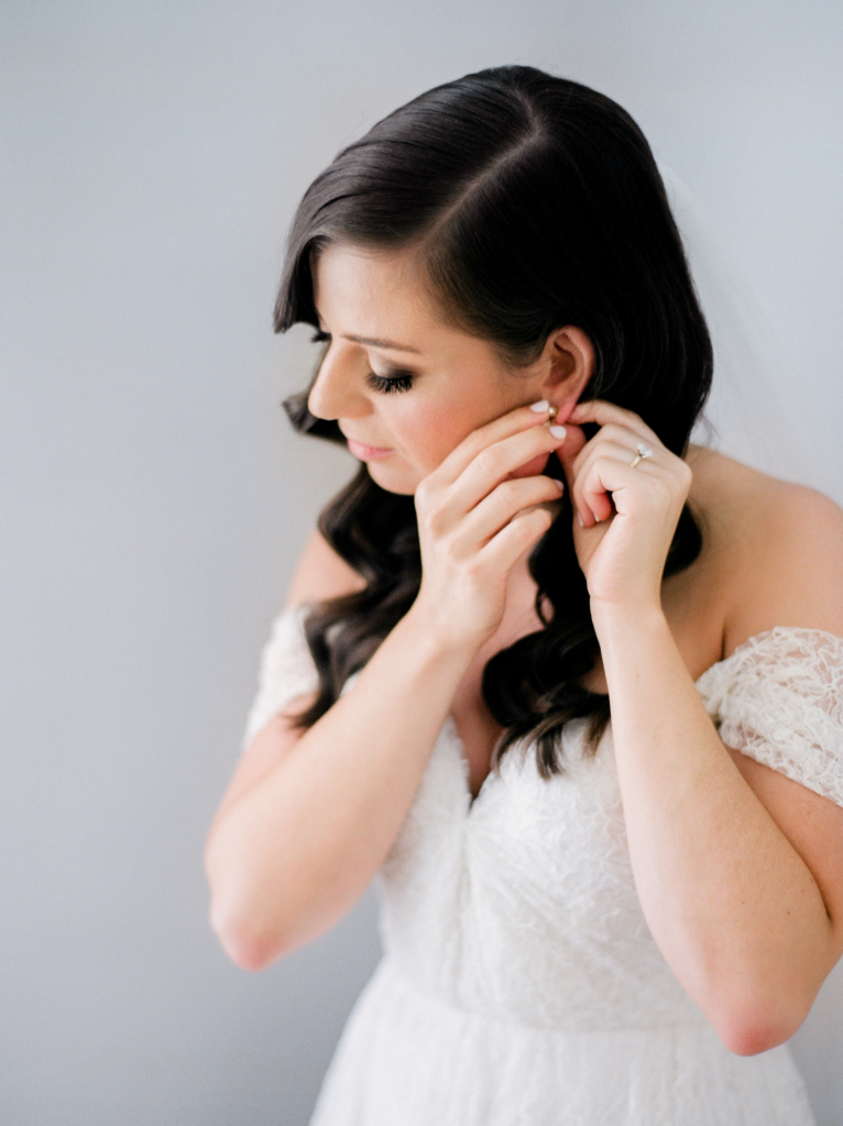 Modern hotel wedding with vintage flare by Melanie Parent Events