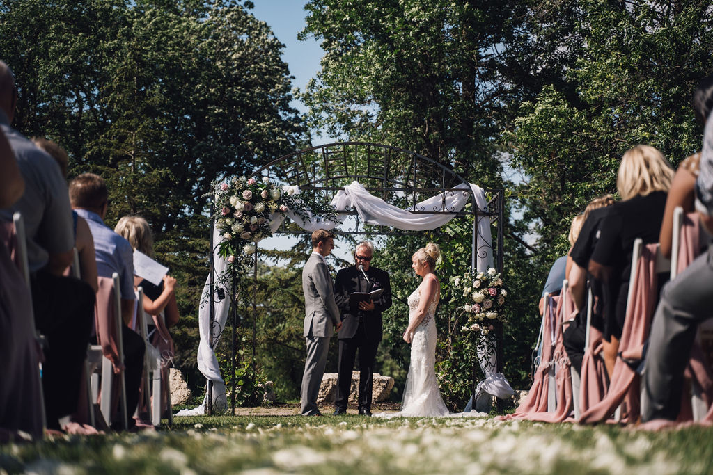 Bright & Airy Gates Wedding
