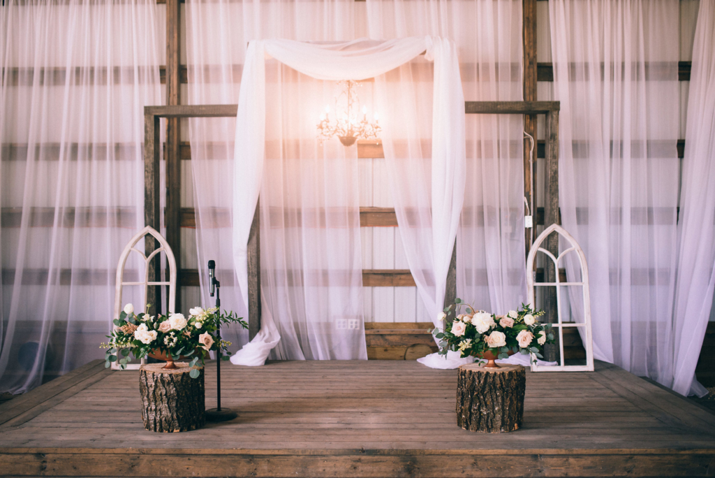 Rustic barn wedding Melanie Parent Events