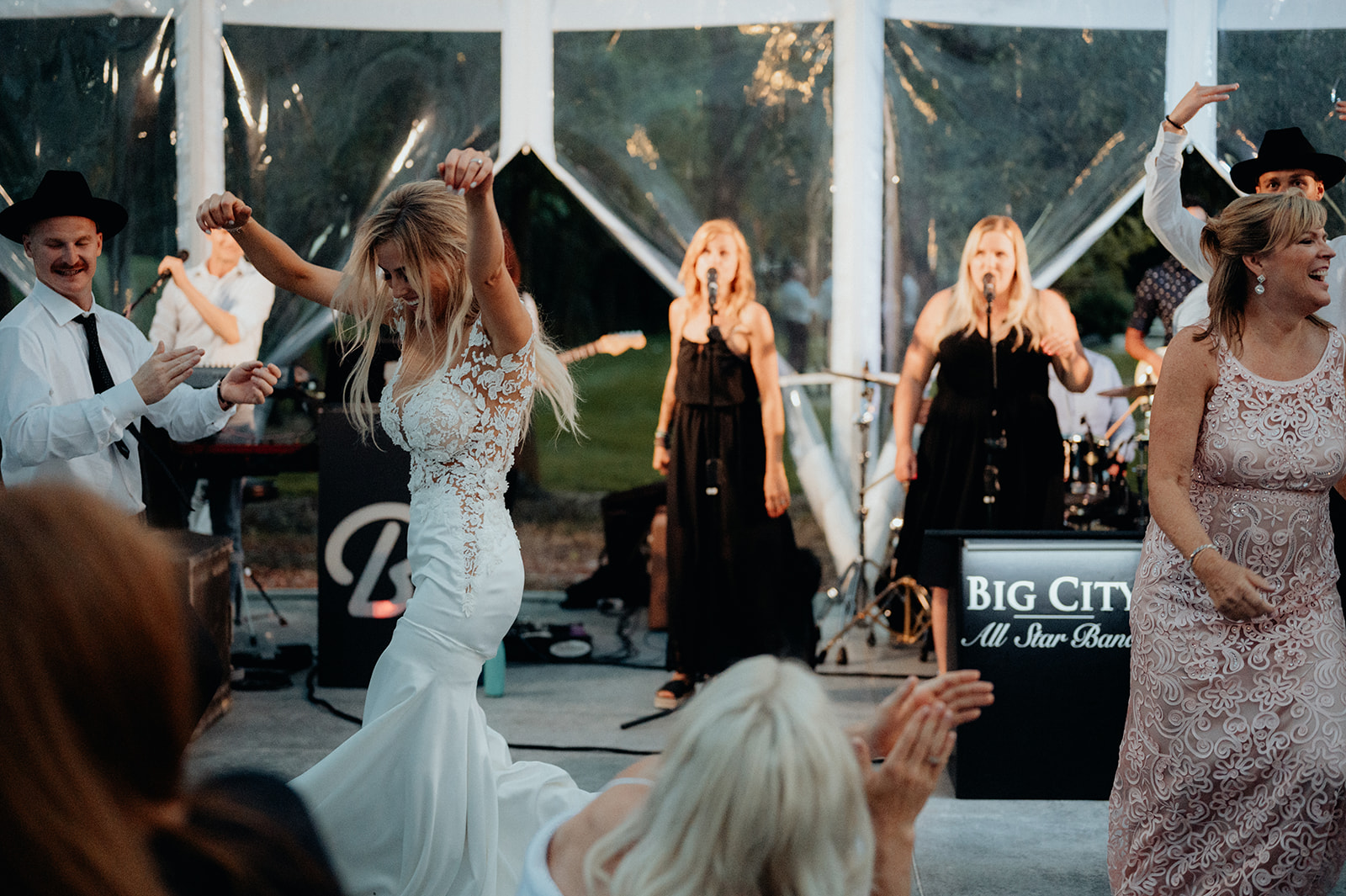 wedding reception tips