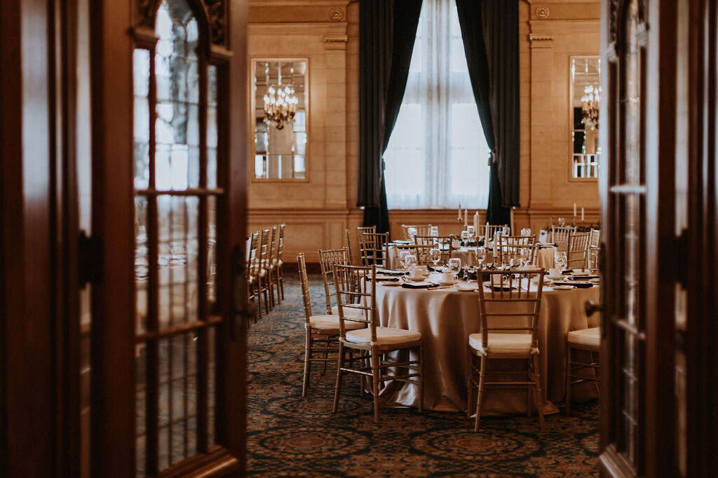 Moody Wedding at Fort Garry Hotel