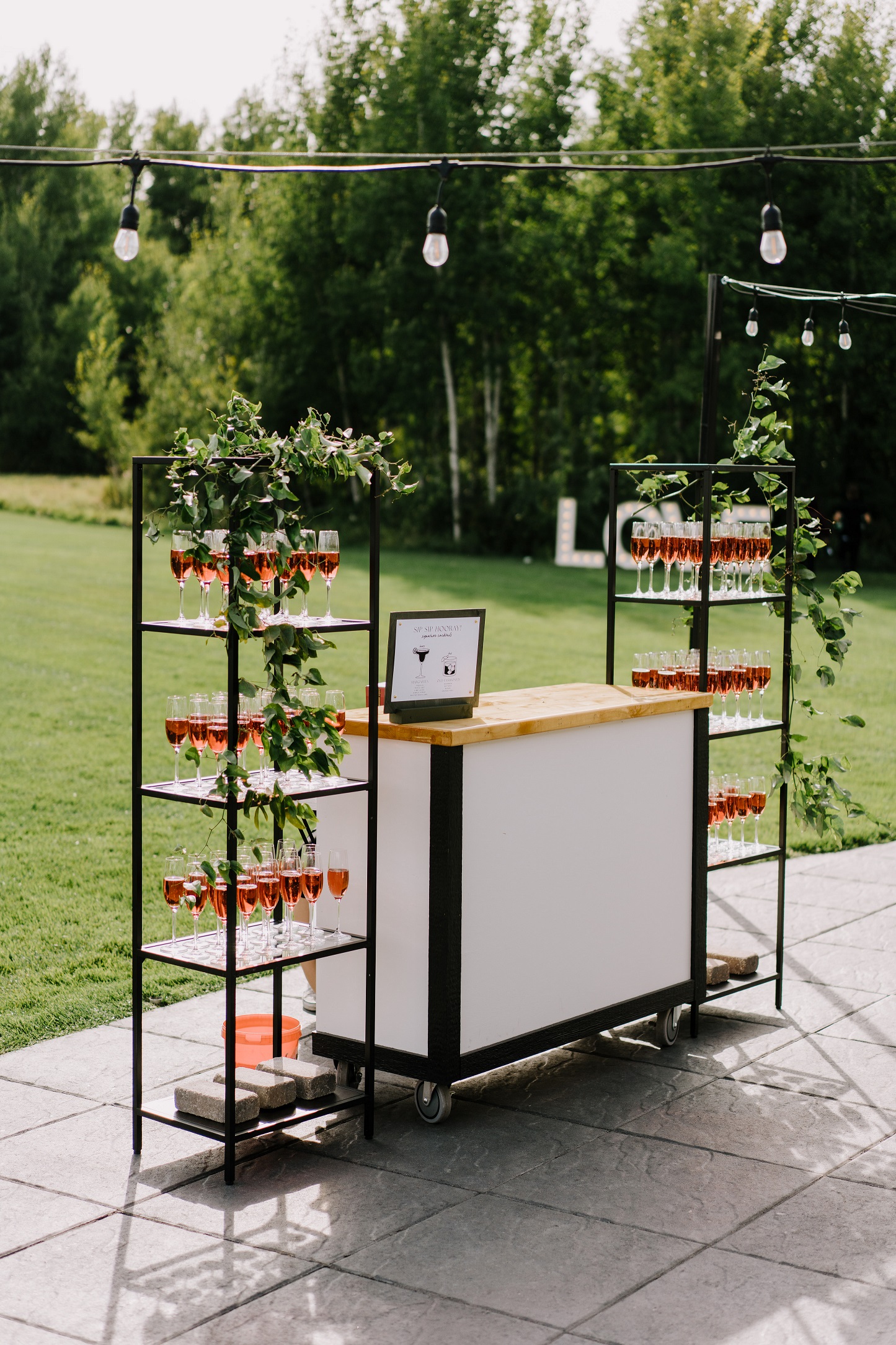 Manitoba Summer Wedding Guest Tips